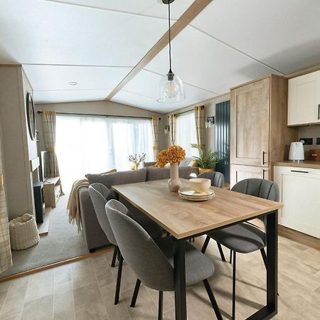 Emma'S Oasis 2-Bedroom Caravan At Durdle Door Sleeps 4 West Lulworth Extérieur photo